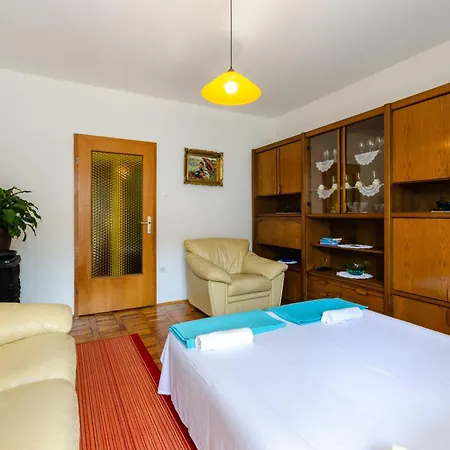 Apartament Omercic Jadranovo