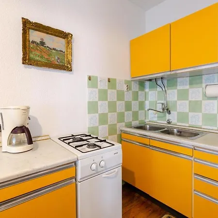 Apartment Omercic *