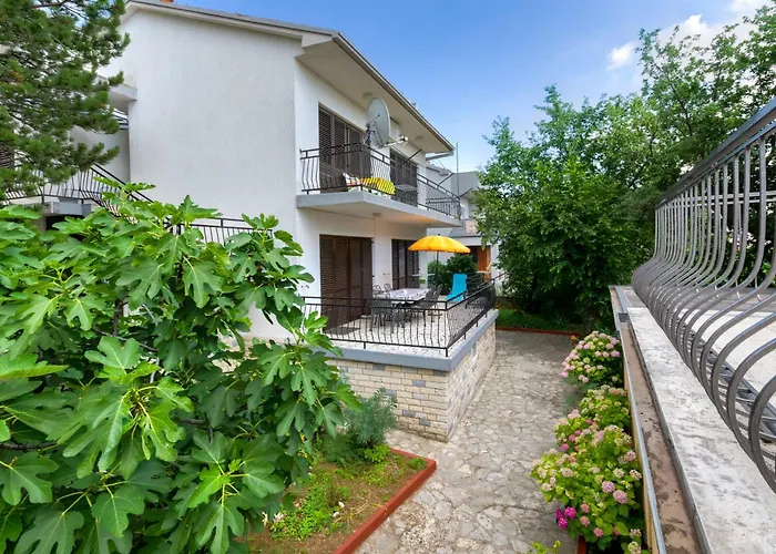 Omercic Apartment Jadranovo